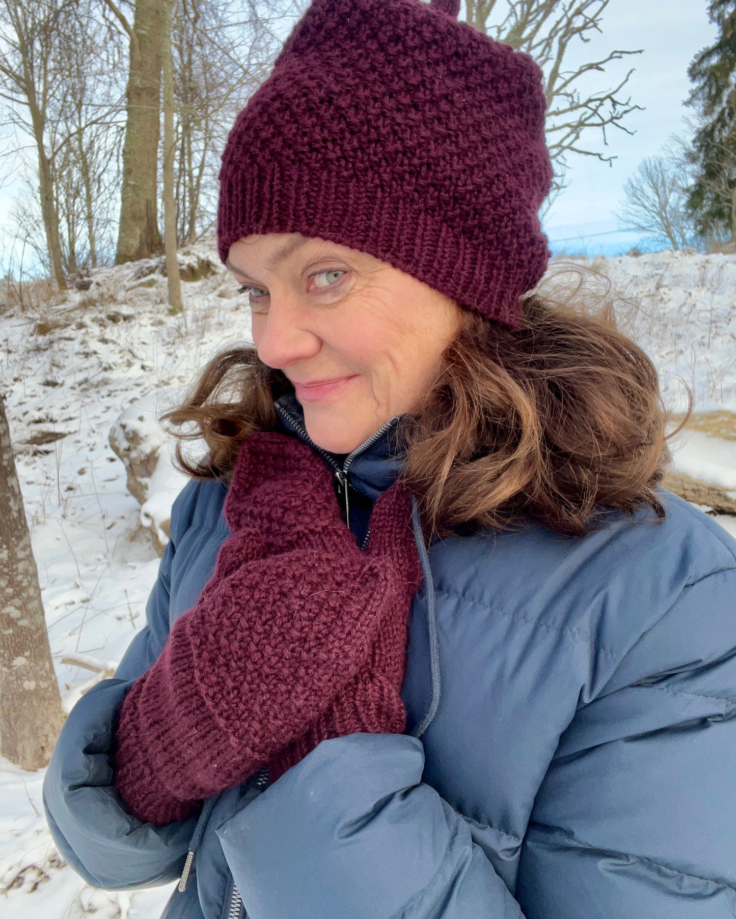 Winewood Mittens & Beanie