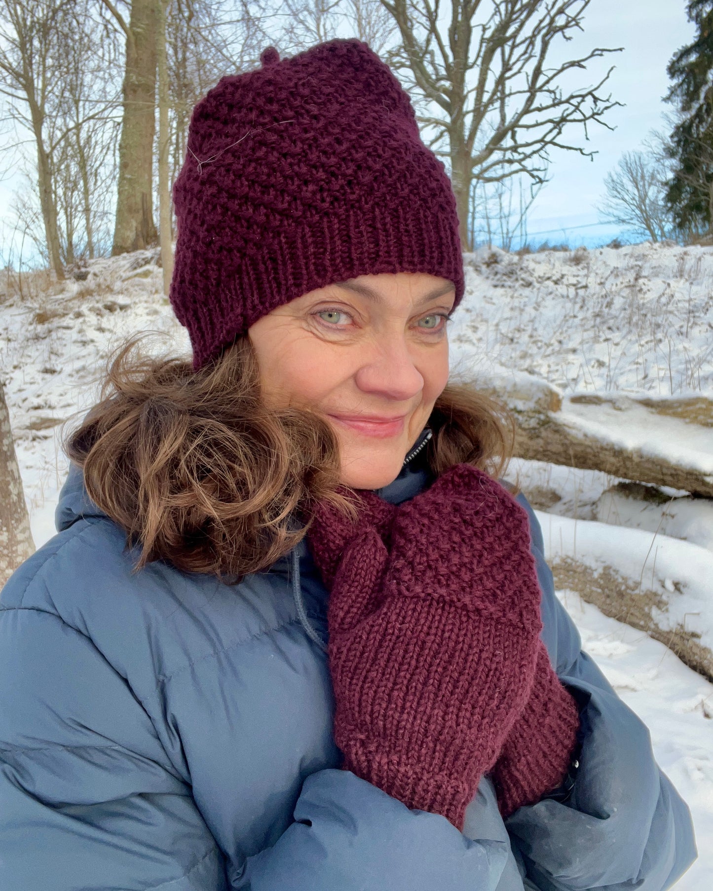 Winewood Mittens & Beanie