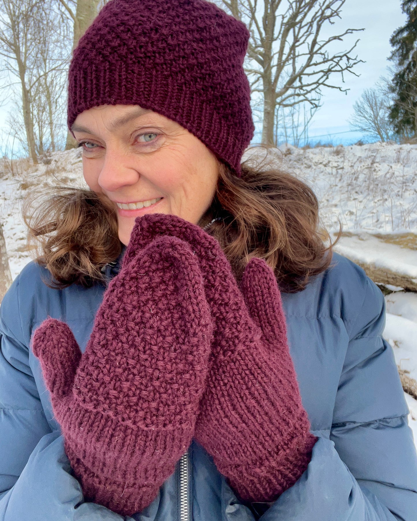 Winewood Mittens & Beanie